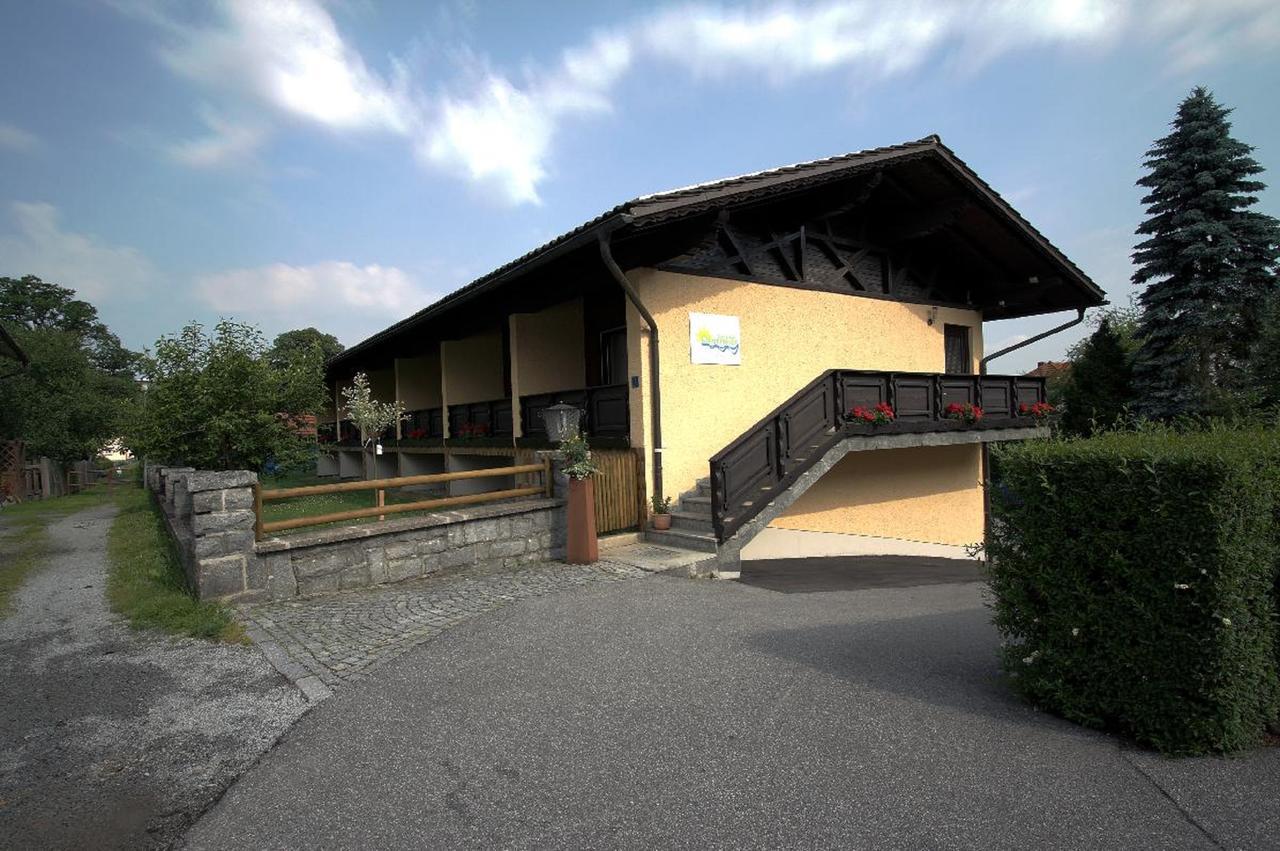 Gaestehaus Obermeier Ruhmannsfelden ภายนอก รูปภาพ